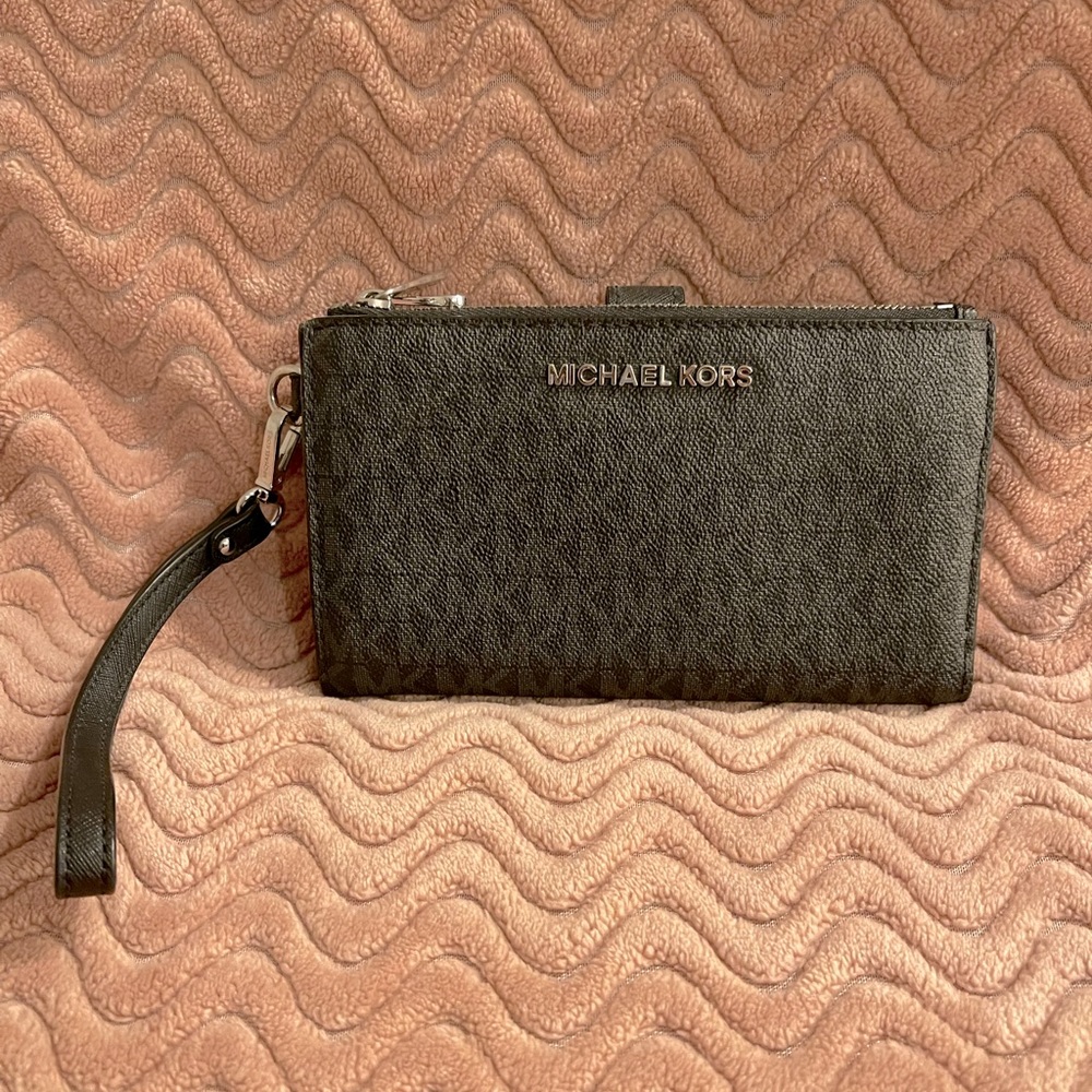 Black Michael Kors Wallet